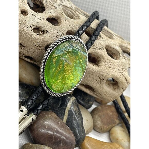 - Silver Large Green Faux Opal Wedding Mens  Womens Western Southwest Bolo - Picture 3 of 12